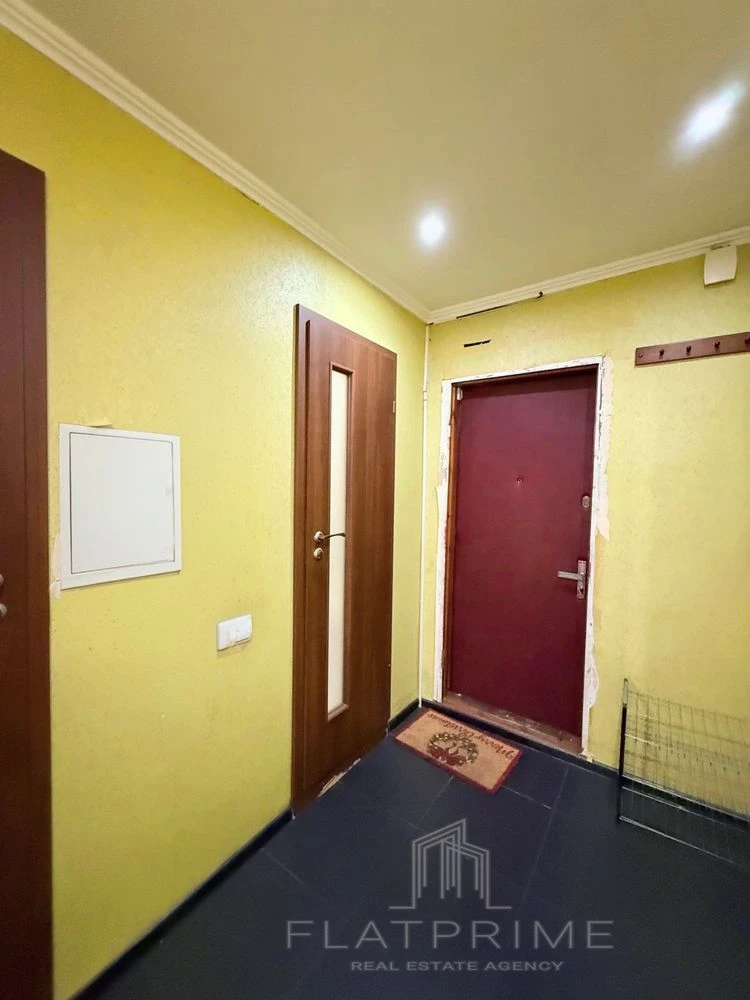 Продаж БЕЗ %. Квартира Позняки, ОСОКОРКИ, метро. Дарницький