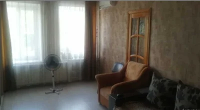 Двух комнатная квартира в Малиновском районе.