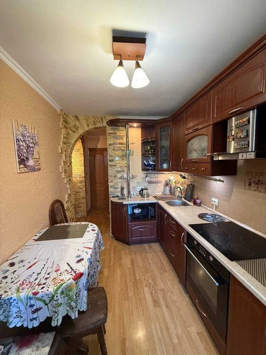 2-room apartment for sale - Kharkivske shosse, 60