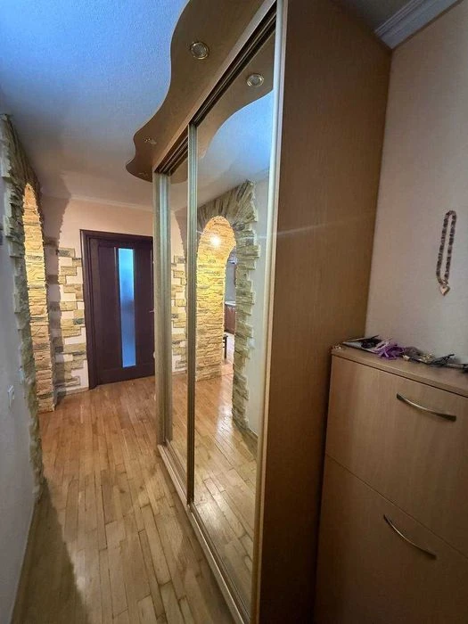 2-room apartment for sale - Kharkivske shosse, 60