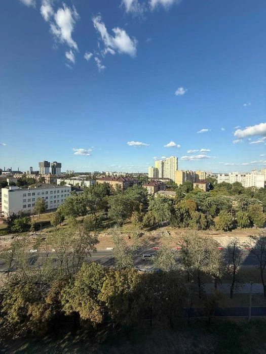 2-room apartment for sale - Kharkivske shosse, 60