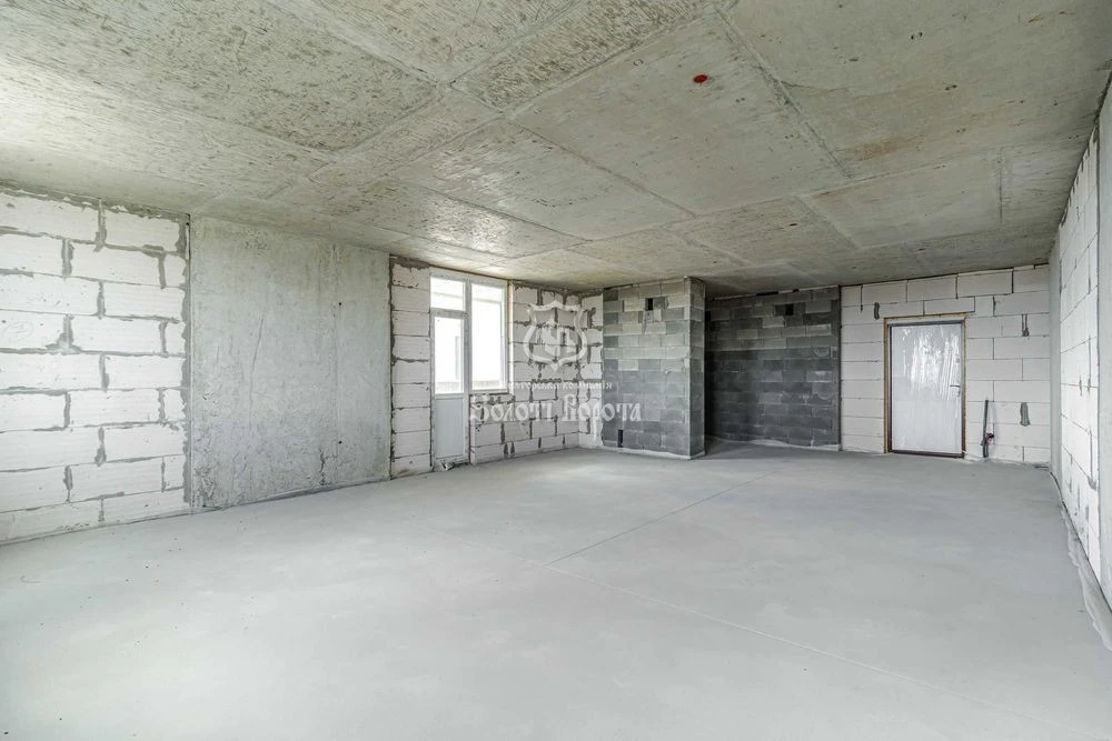 Apartment, 1 room. Under renovation. Svitla, 3d, Kharkiv Darnytskyi
