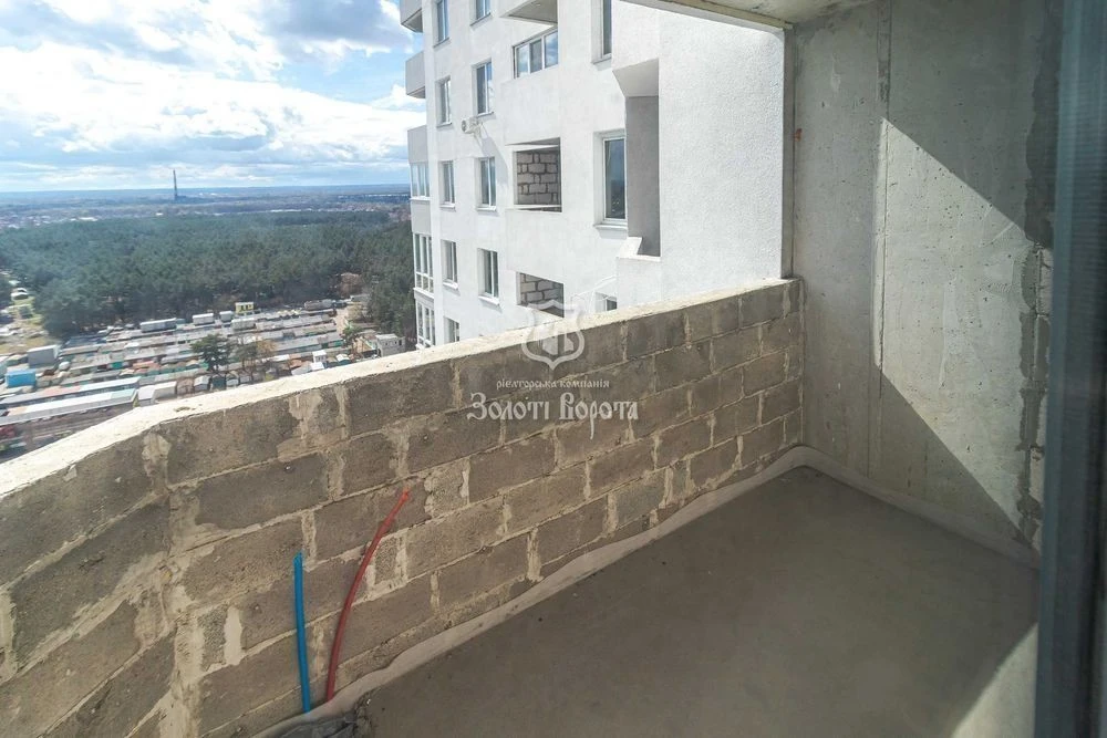 Apartment, 1 room. Under renovation. Svitla, 3d, Kharkiv Darnytskyi