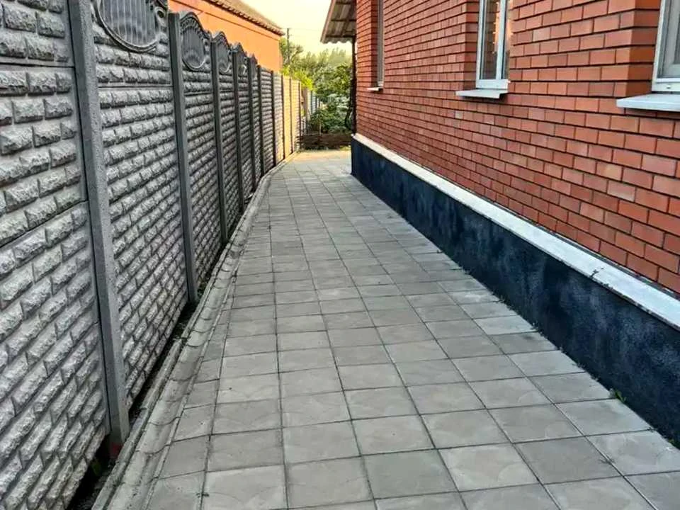 Будинок. Дніпро, Володимира Пилишенка вул. (Таганрозька)