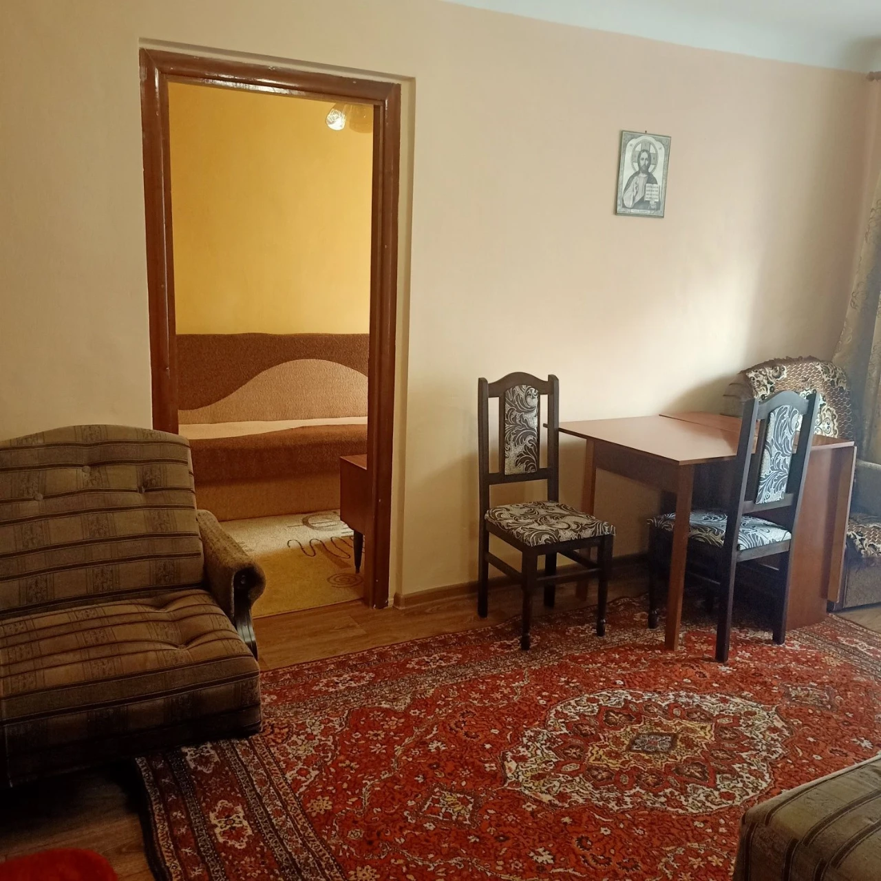 Продаж 2 кімнатної квартири в центрі міста