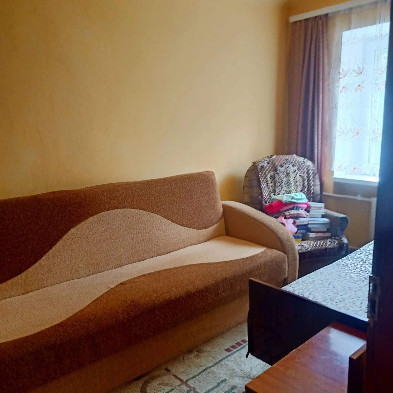 Продаж 2 кімнатної квартири в центрі міста