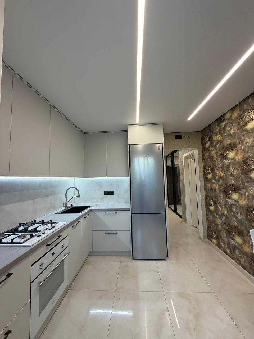 Продам 1к квартиру в новобудові, 40кв.м, 5/9 пов, цегла, Авт