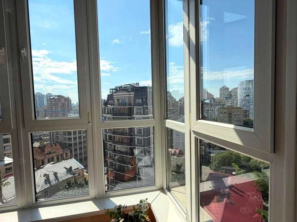 Квартира. Київ, Бульварно-Кудрявська вул. (Воровського)
