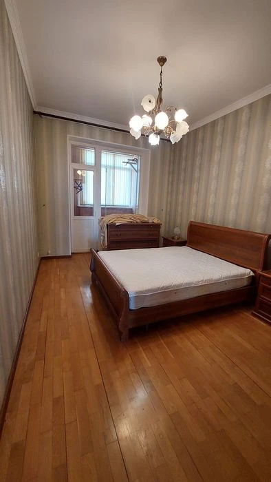 For rent, 3 sq.m. Karkashadze. For a long time!