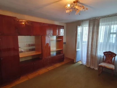 Продаж 3-кімнатної квартири 71 м², Юрія Литвинського вул., 8