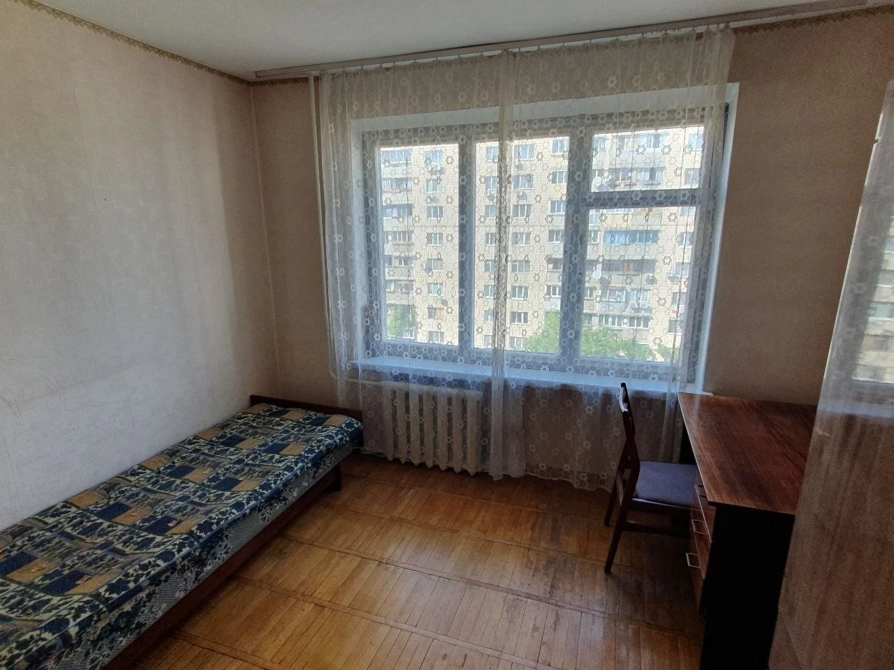 Продаж 3-кімнатної квартири 71 м², Юрія Литвинського вул., 8