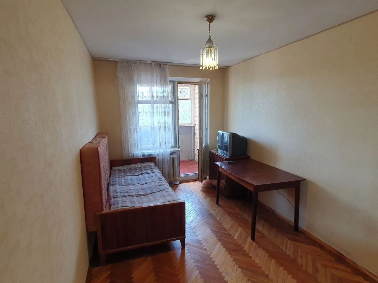 Продаж 3-кімнатної квартири 71 м², Юрія Литвинського вул., 8