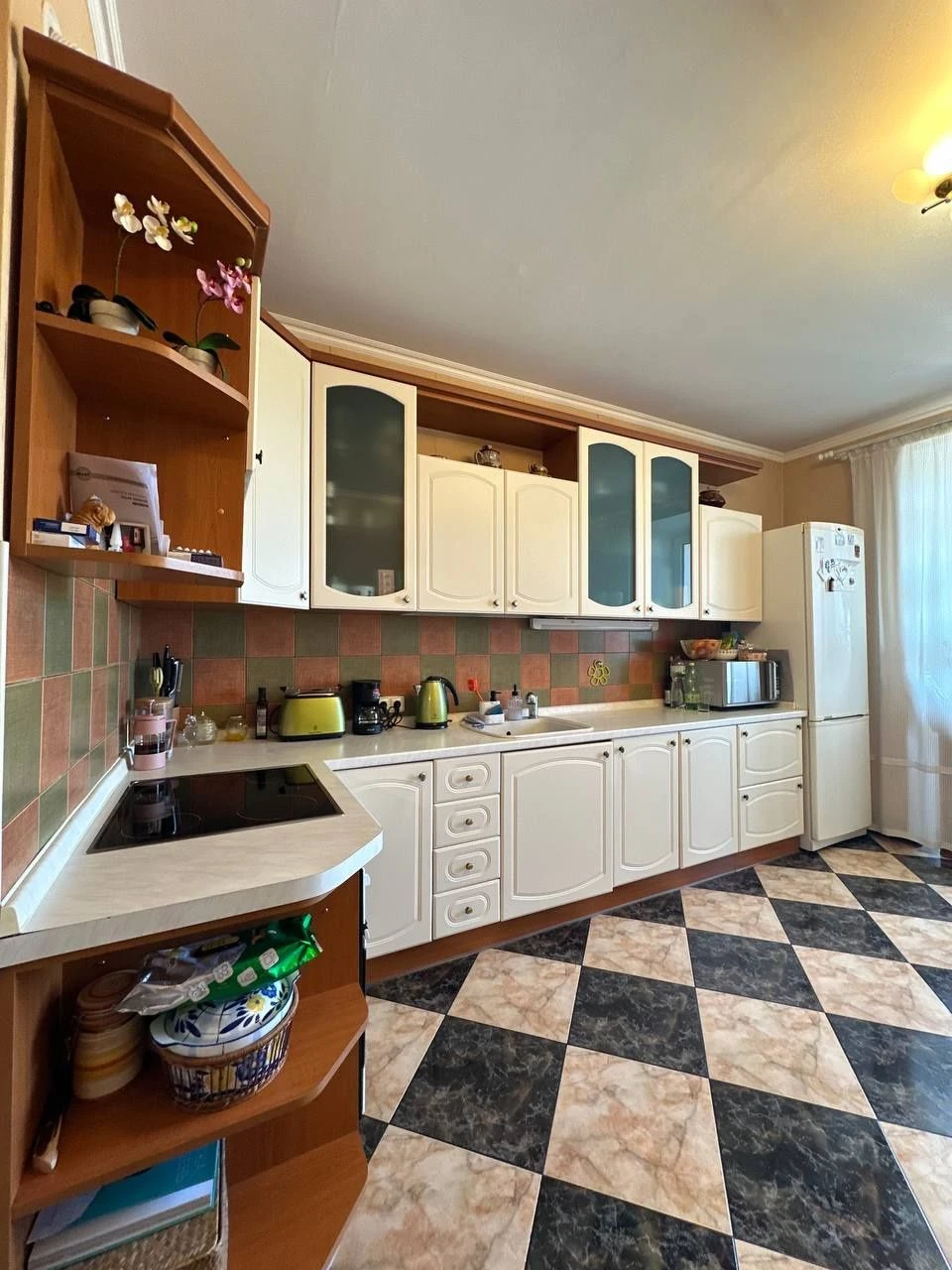 Продам 4к квартиру Рабочая Макарова