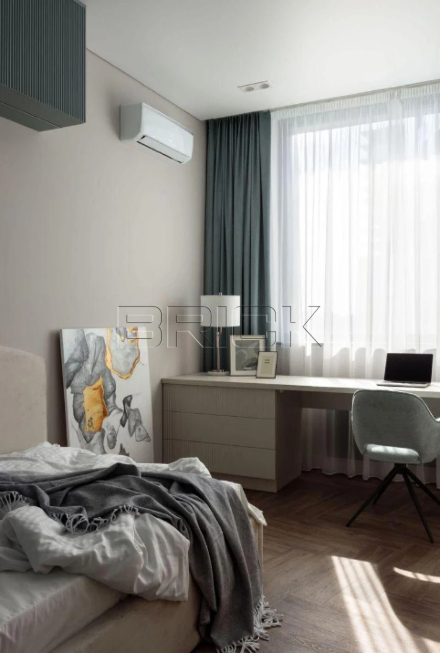 ЖК Manhattan City Манхетен Берестейський проспект 11.     25