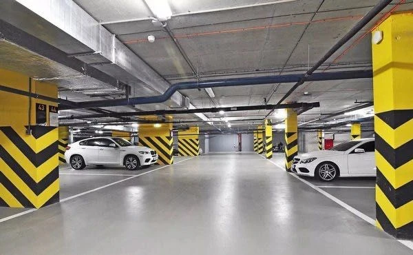 Продам паркомісце у тетріс холл 2