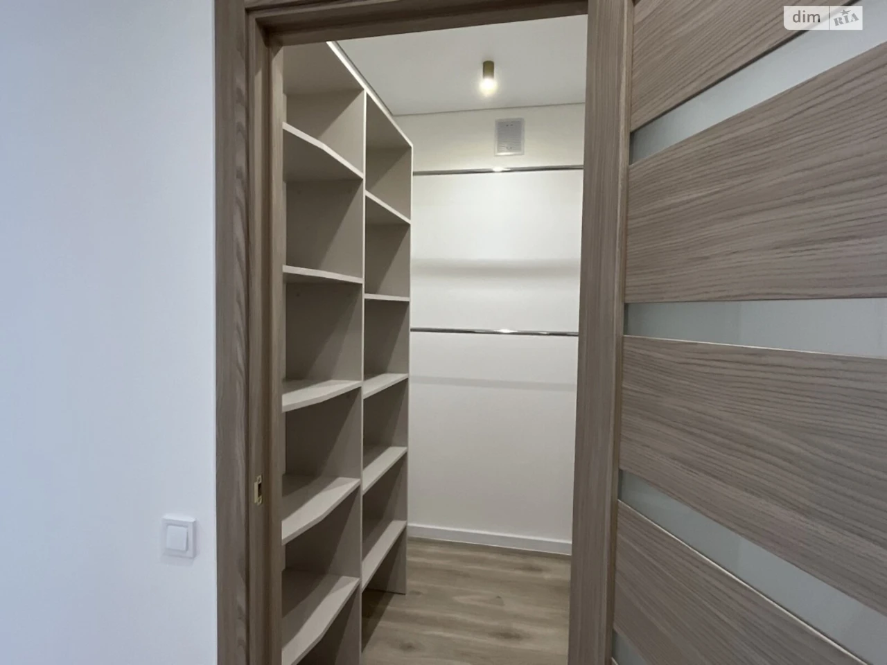 Продаж Квартира Академічний
