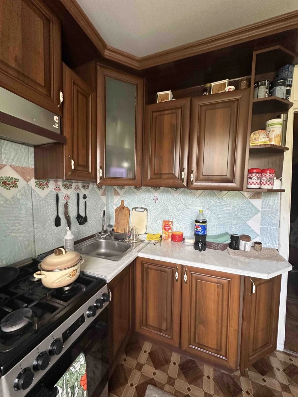 Затишна 3к не кутова, косметичний ремонт. Переоформлення мін