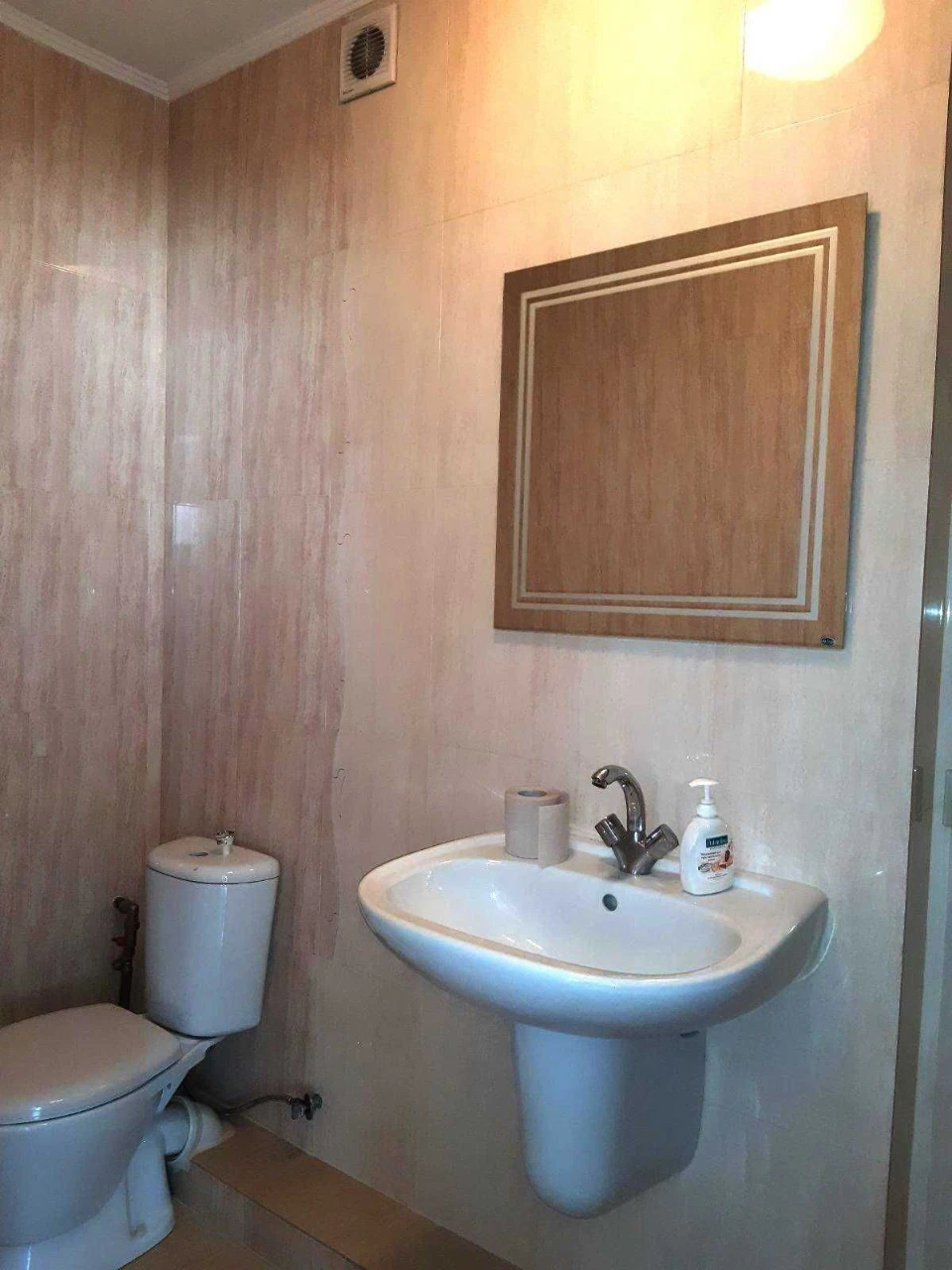 |  Продаж 4-кімнатної • 122 м² • Автономне газове • Центр •