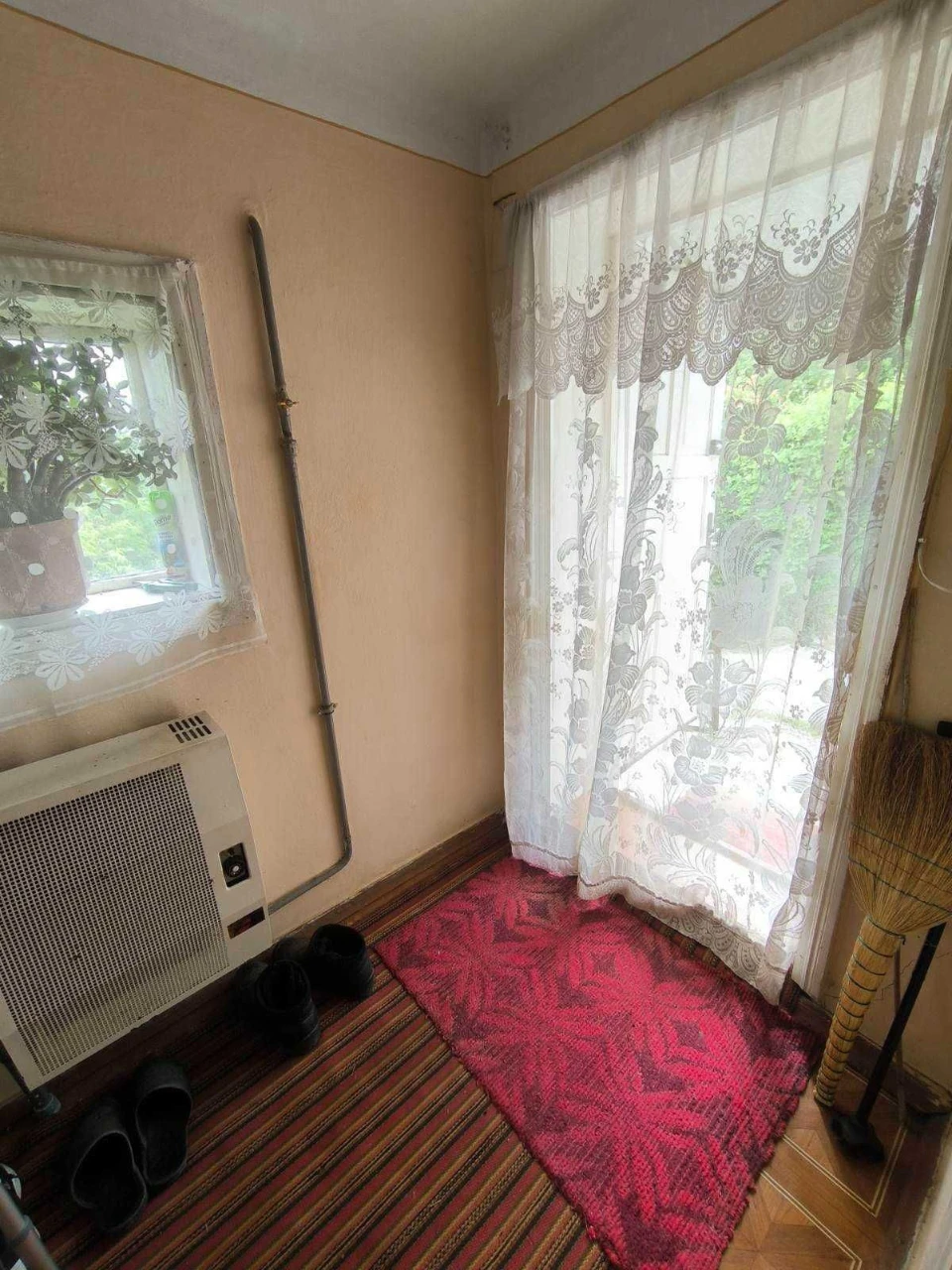 Продається 2 кімнатний Будинок