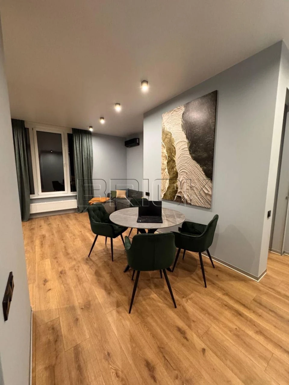 Продаж 2-к квартири в ЖК Seven Вулиця Дніпровська Набережна