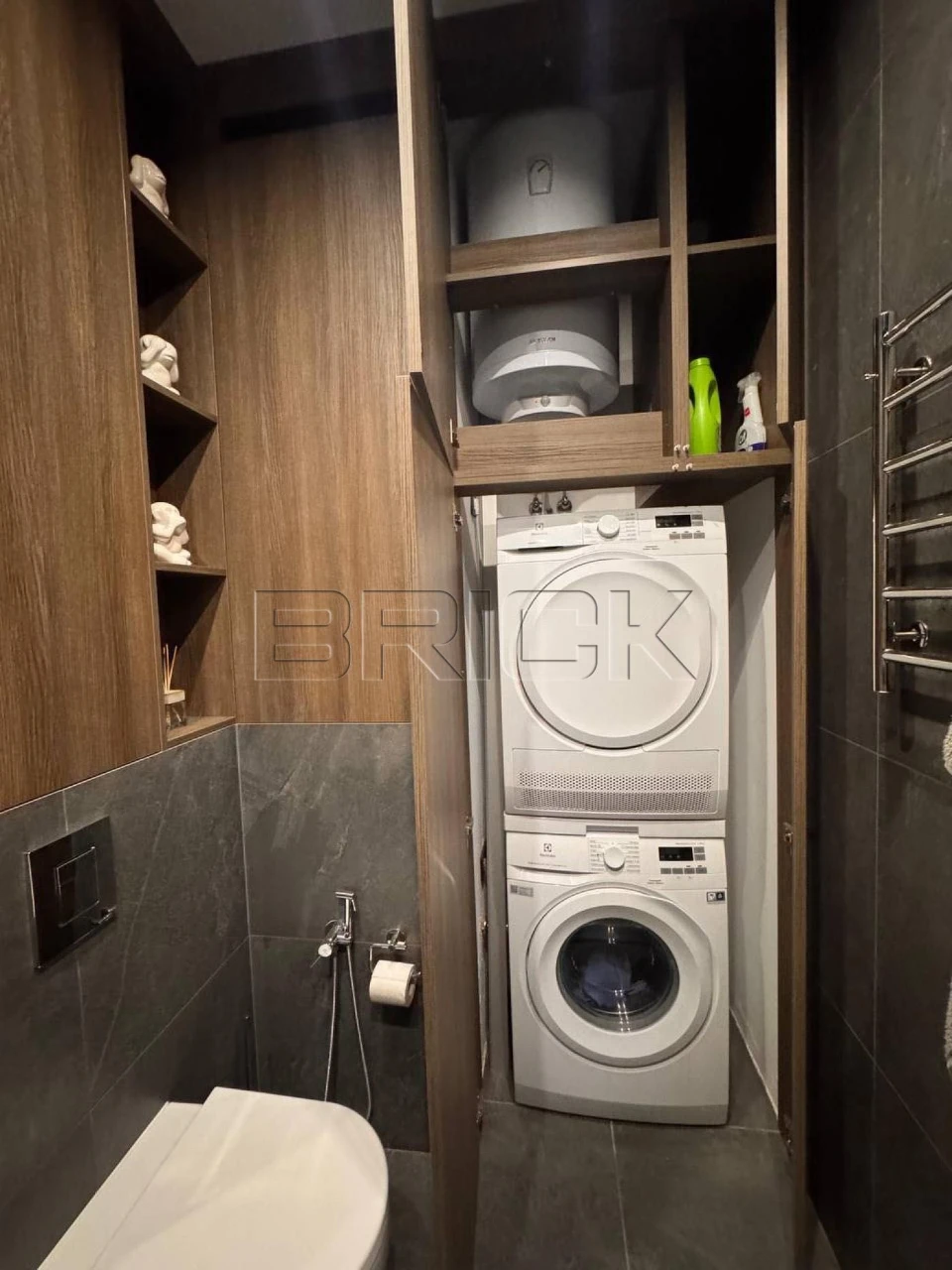 Продаж 2-к квартири в ЖК Seven Вулиця Дніпровська Набережна