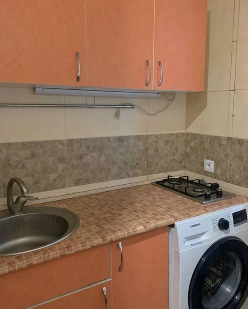 ПРОДАМ 1 к. кв-ру в районі Робочої