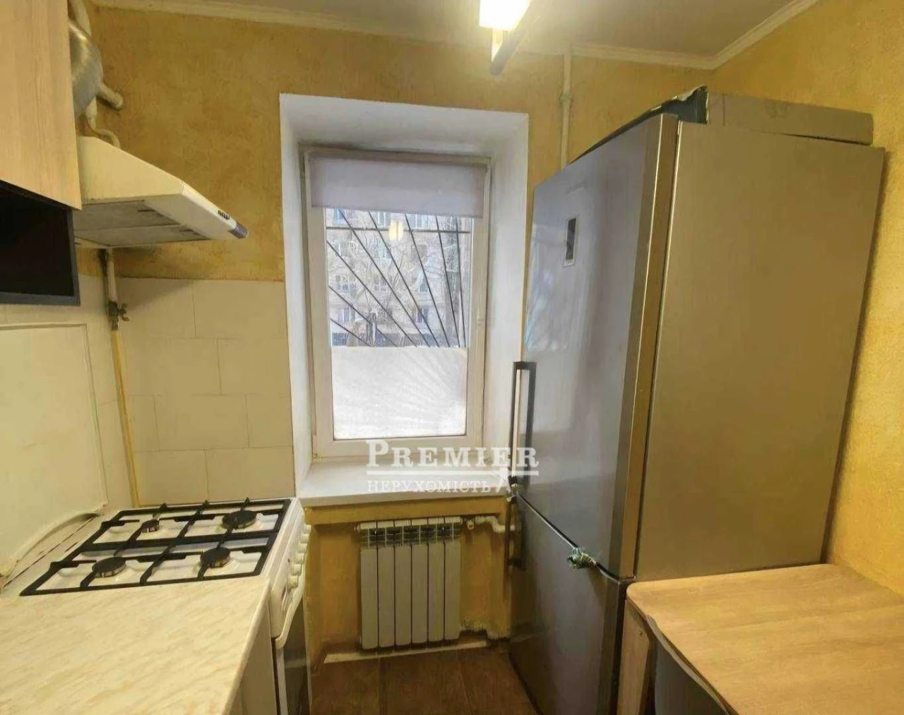 Продам 1-кімнатну квартиру з ремонтом у цегляному будинку!