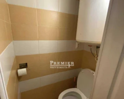 Продам 1-кімнатну квартиру з ремонтом у цегляному будинку!