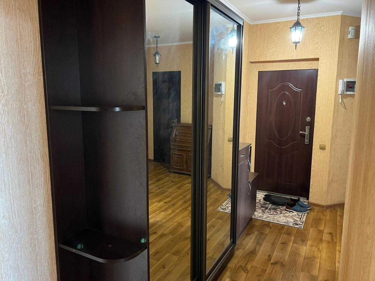 Двокімнатна на Дюківській!!