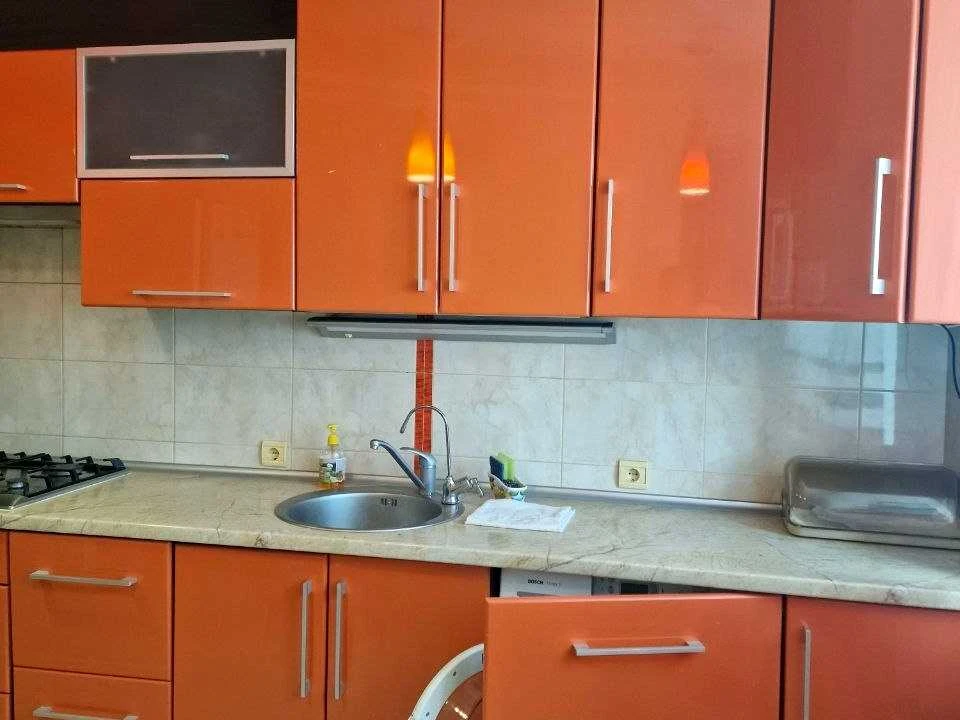 Квартира. Тернопіль, Злуки просп.