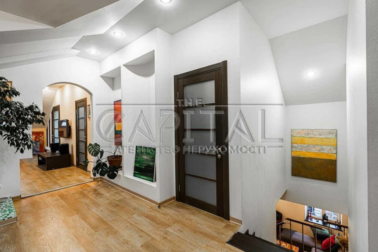 Продаж / Квартира / 250 м2 / Подільський район / вул. Яросла