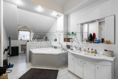 Продаж / Квартира / 250 м2 / Подільський район / вул. Яросла