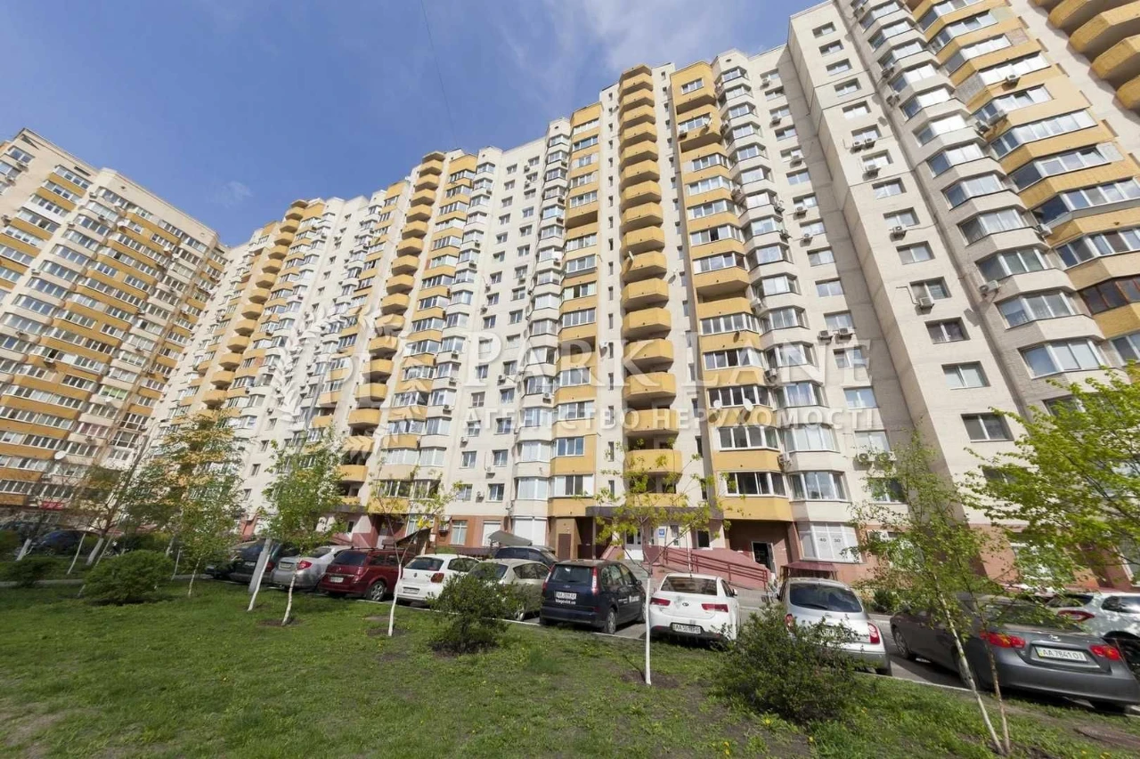 Продаж 3к з ремонтом  Григоренка Петра просп 28