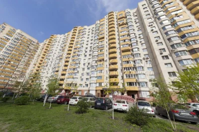 Продаж 3к з ремонтом  Григоренка Петра просп 28