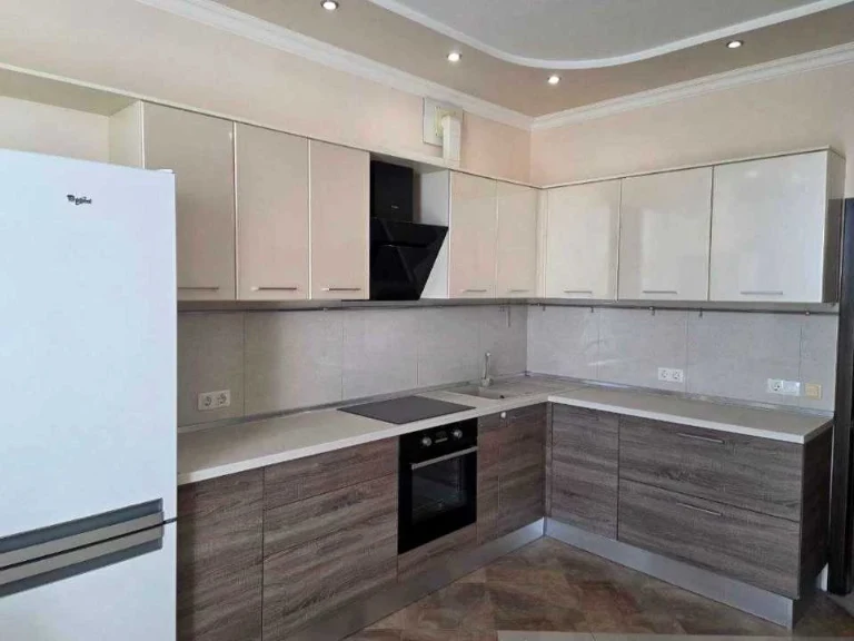 Apartment. Kharkiv, Otakara Yarosh Avenue, 20