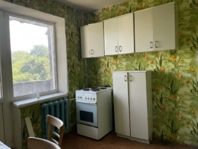 Продам 1 комнатную квартиру Тополь-3