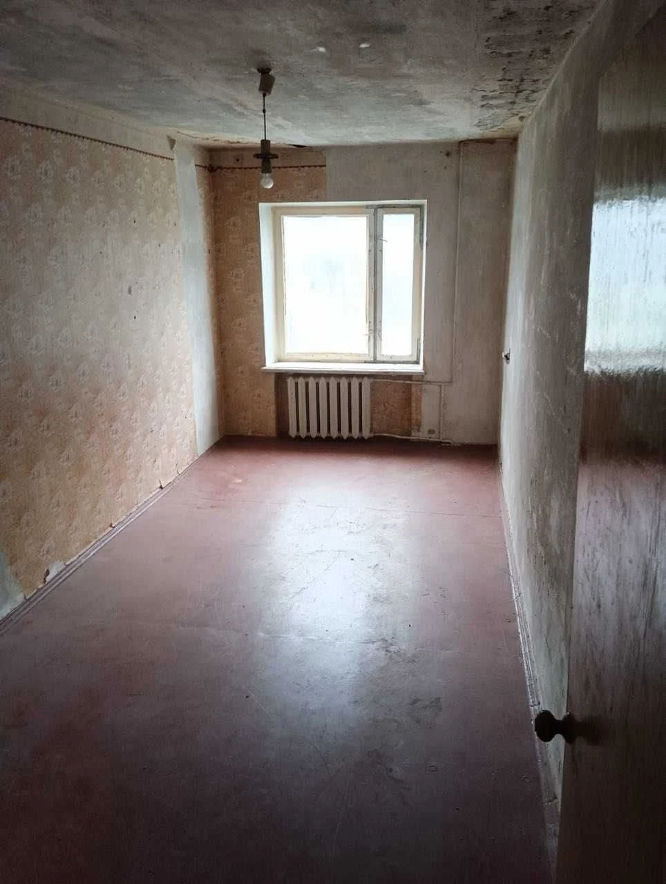 Продам 2 кімнатну квартиру по вулиці Дзвінка (кінець пр-т Сл