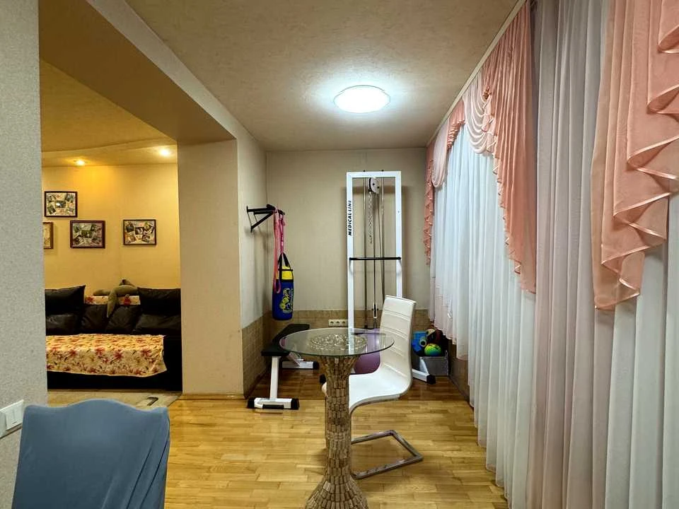 Квартира. Дніпро, Любарського пров.