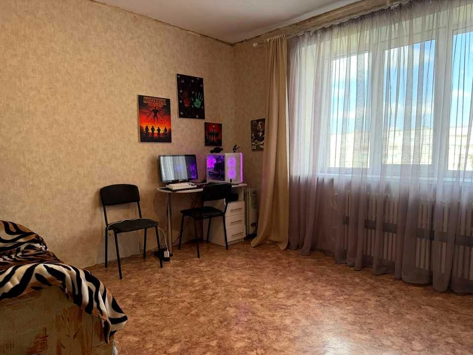 Квартира. Дніпро, Донецьке шосе