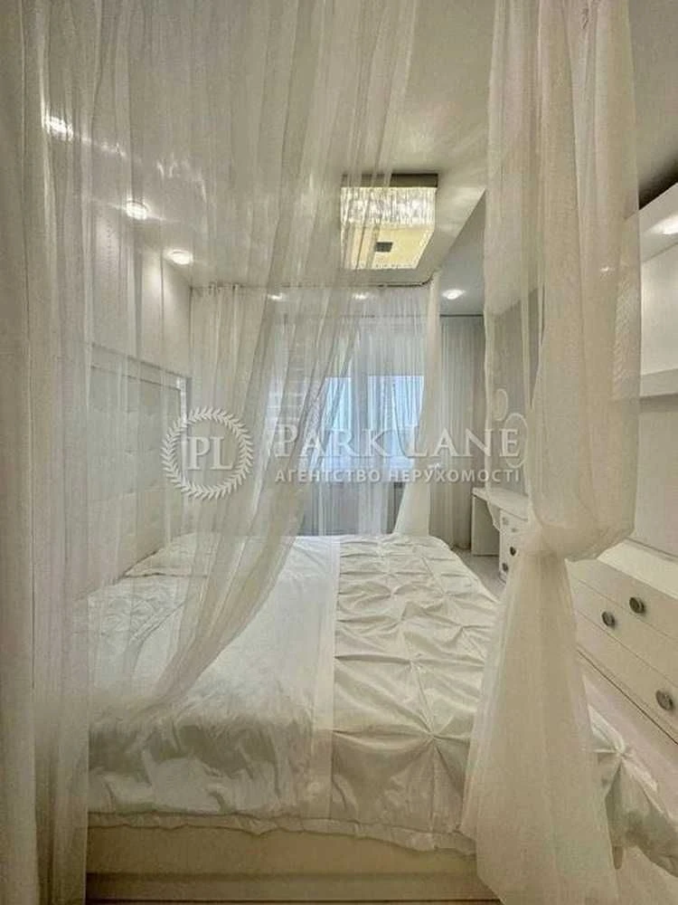 Продаж 2к ремонтом  Касіяна Василя 2/1  ЖК Жокей