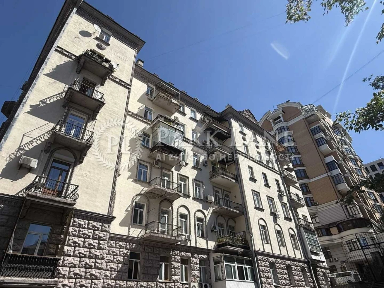 Ппродаж 2к з ремонтом центр Лютеранська 8