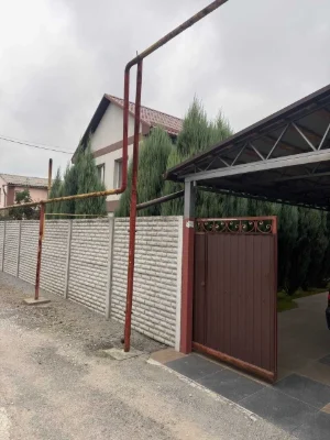 Продам двухэтажный ДОМ ж/м Чапли ( Приднепровск)