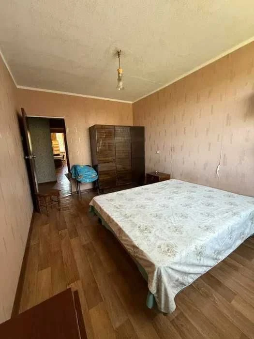 Продается хорошая 3 комн квартира 70м2 Роганский жилмассив м