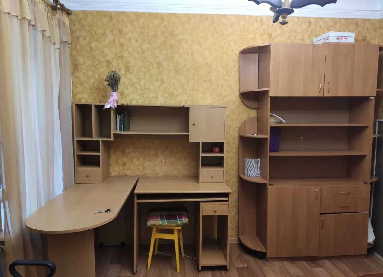 Двокімнатна на Ризовській!