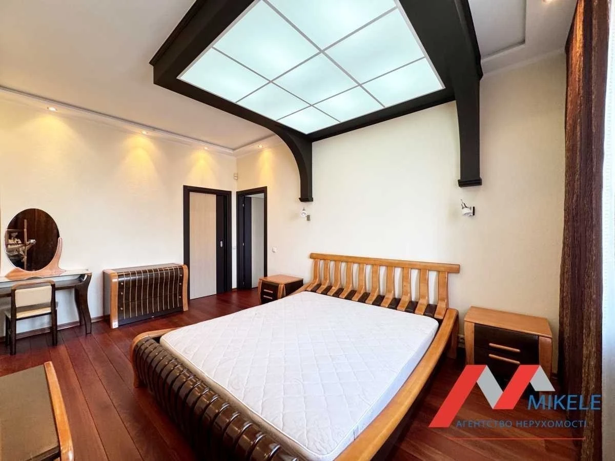 4-room apartment for sale 147 m², Vyacheslav Chornovola st.