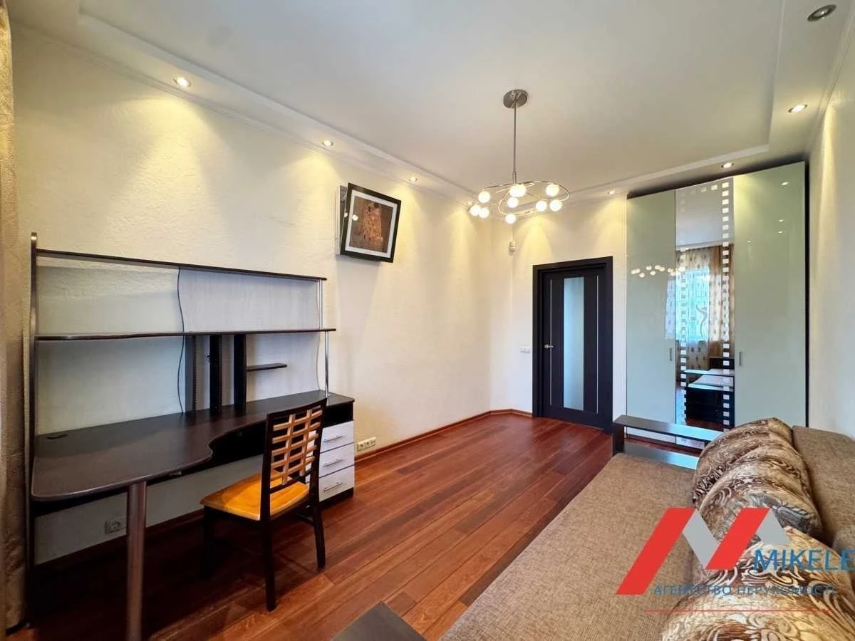 4-room apartment for sale 147 m², Vyacheslav Chornovola st.