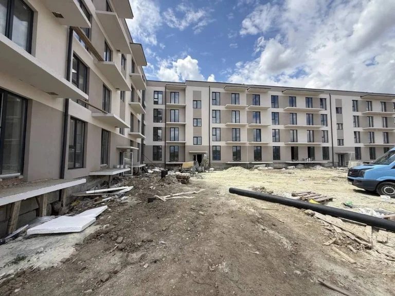 Продаж 1,5 квартири ЖК Озерний
