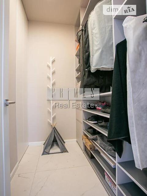 Sale of 3-room apartment 101 sq. m. on Andriy Verkhoglyada St. 2A •