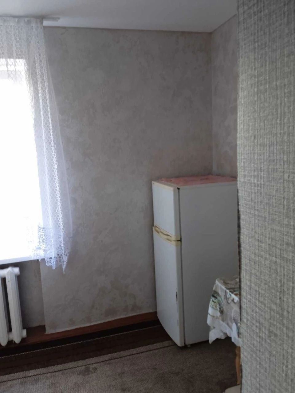 Продам 1-кімнатну квартиру на Крошні.