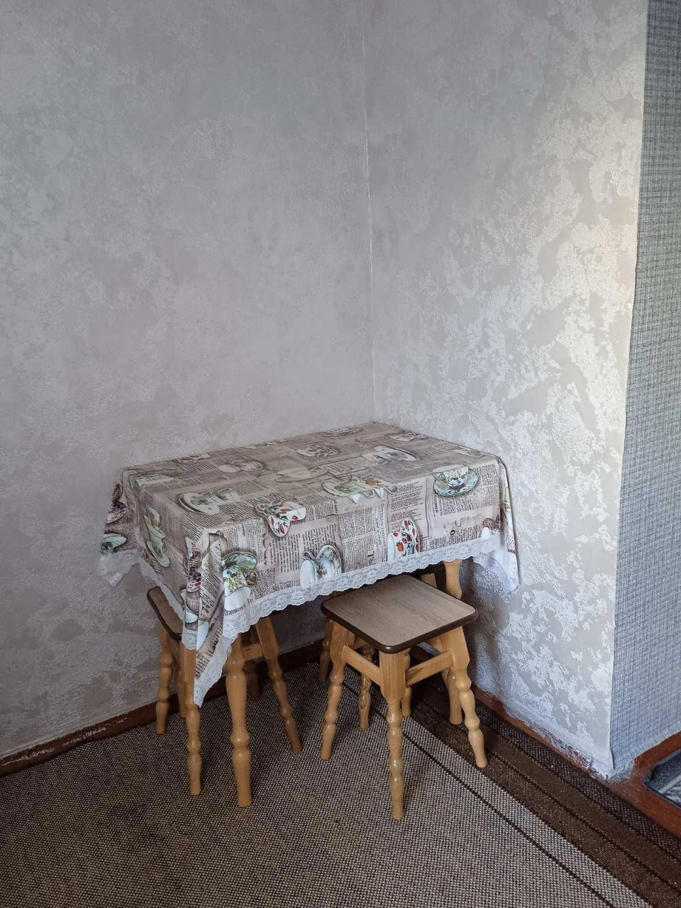 Продам 1-кімнатну квартиру на Крошні.